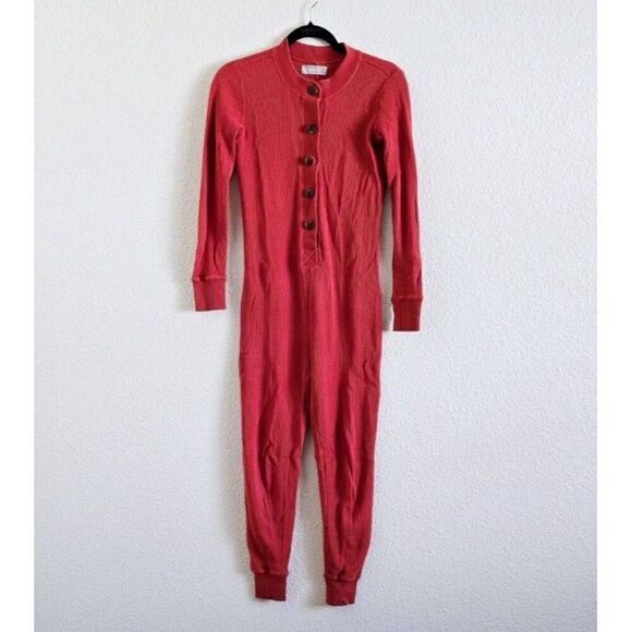 Everlane Waffle Knit Henley One Piece Button Up Jumpsuit in Currant Size XS - Picture 6 of 6